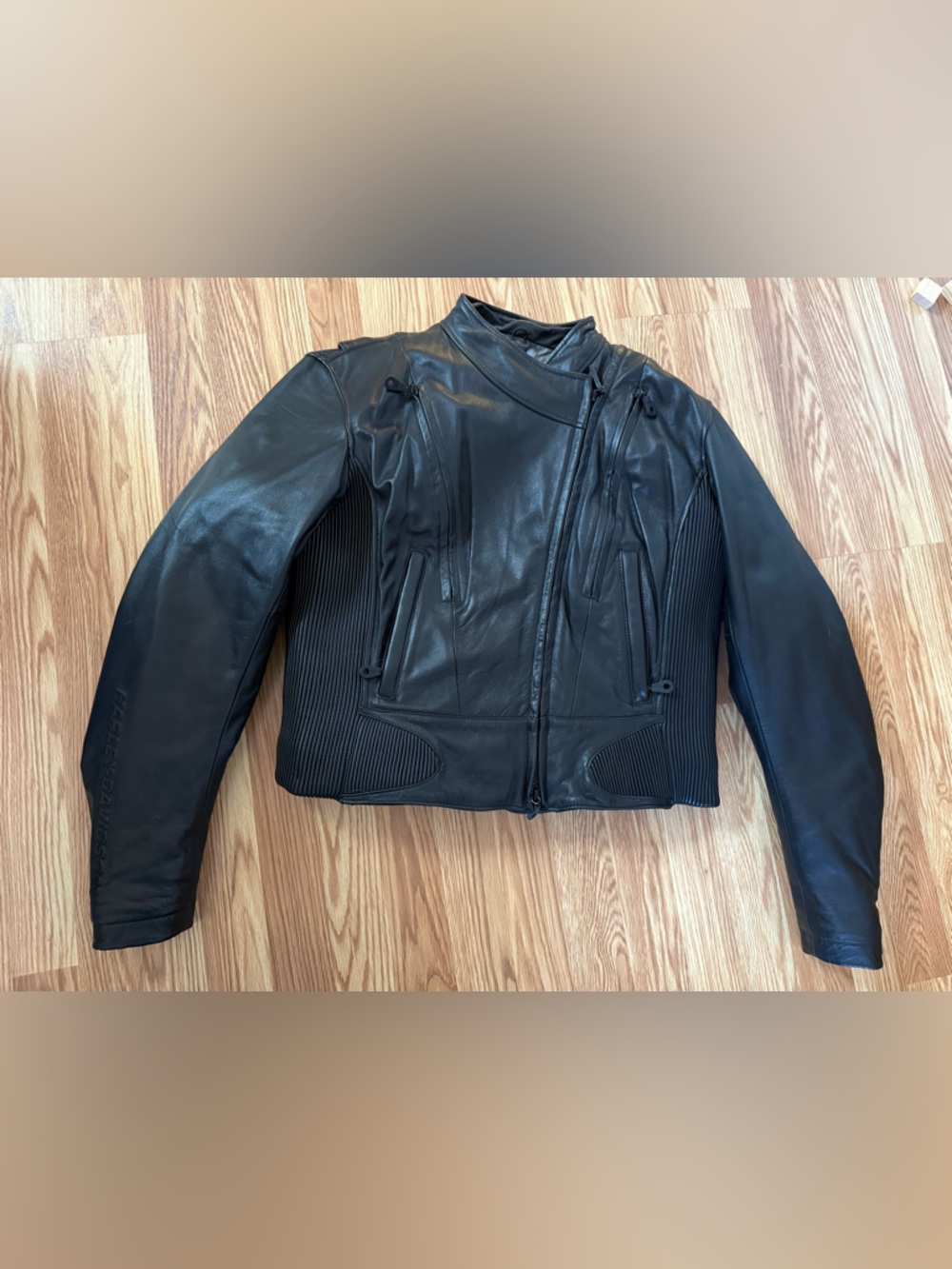 Classic Black Leather Women's Motorcycle Jacket Harley Davidson Clean